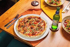 Holiday Inn Newcastle Jesmond by IHG