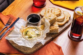 Holiday Inn Newcastle Jesmond by IHG