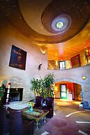 El Monte Sagrado Living Resort & Spa