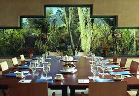 El Monte Sagrado Living Resort & Spa