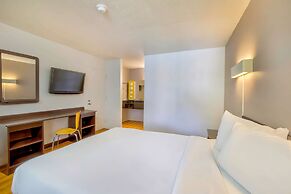 Motel 6 Gainesville, FL