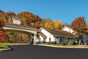 SureStay Plus Hotel by Best Western Highland Poughkeepsie