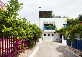 Daphne's Club Hotel Apartments