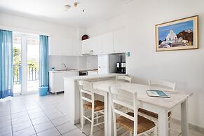 Daphne's Club Hotel Apartments