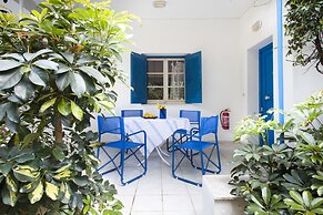 Daphne's Club Hotel Apartments