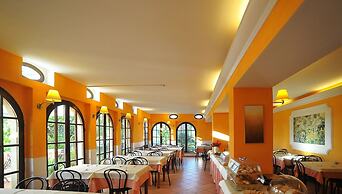 Hotel Casafrassi Wine Resort