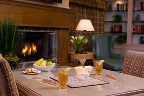 Blue Lantern Inn, A Four Sisters Inn