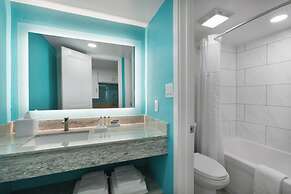 Grande Cayman Resort
