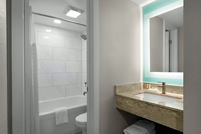 Grande Cayman Resort