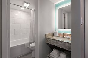 Grande Cayman Resort