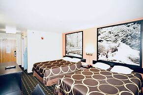 Super 8 by Wyndham Crossville TN