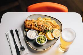 Holiday Inn Belfast City Centre by IHG