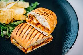 Holiday Inn Belfast City Centre by IHG