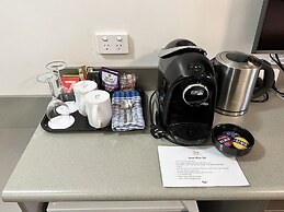 Stay at Alice Springs Hotel