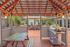 Stay at Alice Springs Hotel