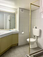 Stay at Alice Springs Hotel