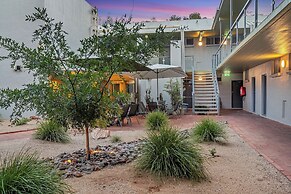 Stay at Alice Springs Hotel