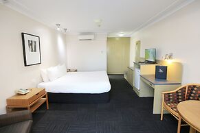 Stay at Alice Springs Hotel