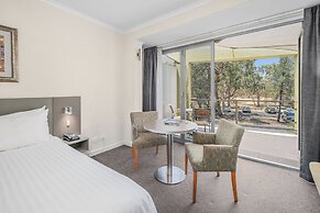 Stay at Alice Springs Hotel
