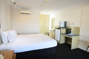 Stay at Alice Springs Hotel