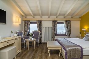 Lake Front Hotel Brenzone