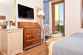 Lake Front Hotel Brenzone