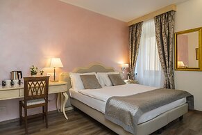 Lake Front Hotel Brenzone