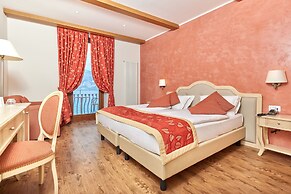 Lake Front Hotel Brenzone