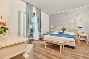 Lake Front Hotel Brenzone
