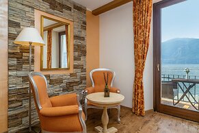 Lake Front Hotel Brenzone