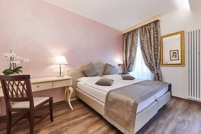 Lake Front Hotel Brenzone
