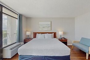 Ocean Park Resort by Vacasa