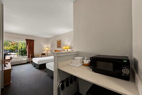 Rodeway Inn & Suites Tomahawk