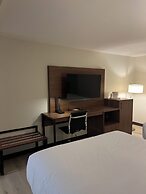 Wingate by Wyndham Dublin Near Claytor Lake State Park