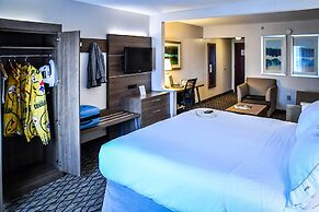 Holiday Inn Express Hotel & Suites Concord by IHG