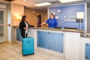 Holiday Inn Express Hotel & Suites Concord by IHG