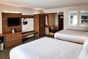 Holiday Inn Express Hotel & Suites Concord by IHG