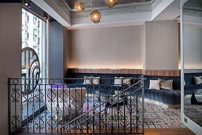 NH Collection Madrid Gran Vía