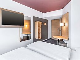 B&B HOTEL Hamburg-Airport