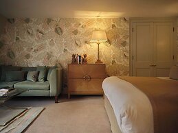 The Queensberry Hotel