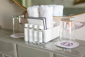 The Queensberry Hotel