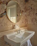 The Queensberry Hotel