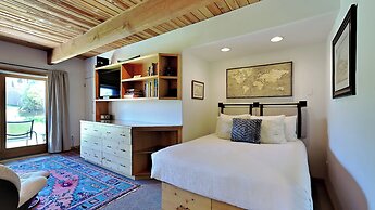 The Timberline Condominiums