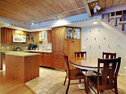 The Timberline Condominiums