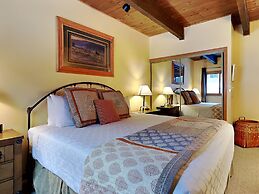 The Timberline Condominiums