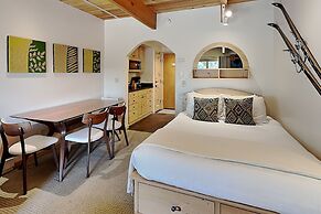 The Timberline Condominiums