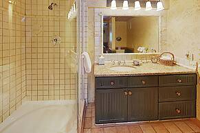 The Timberline Condominiums