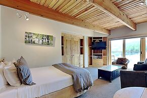 The Timberline Condominiums