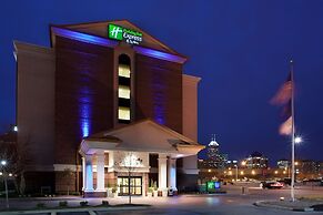 Holiday Inn Express Hotel & Suites Indianapolis Dtn-Conv Ctr by IHG