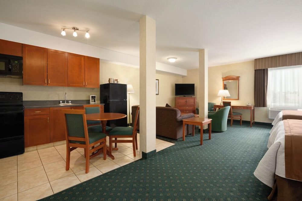 Travelodge by Wyndham Strathmore